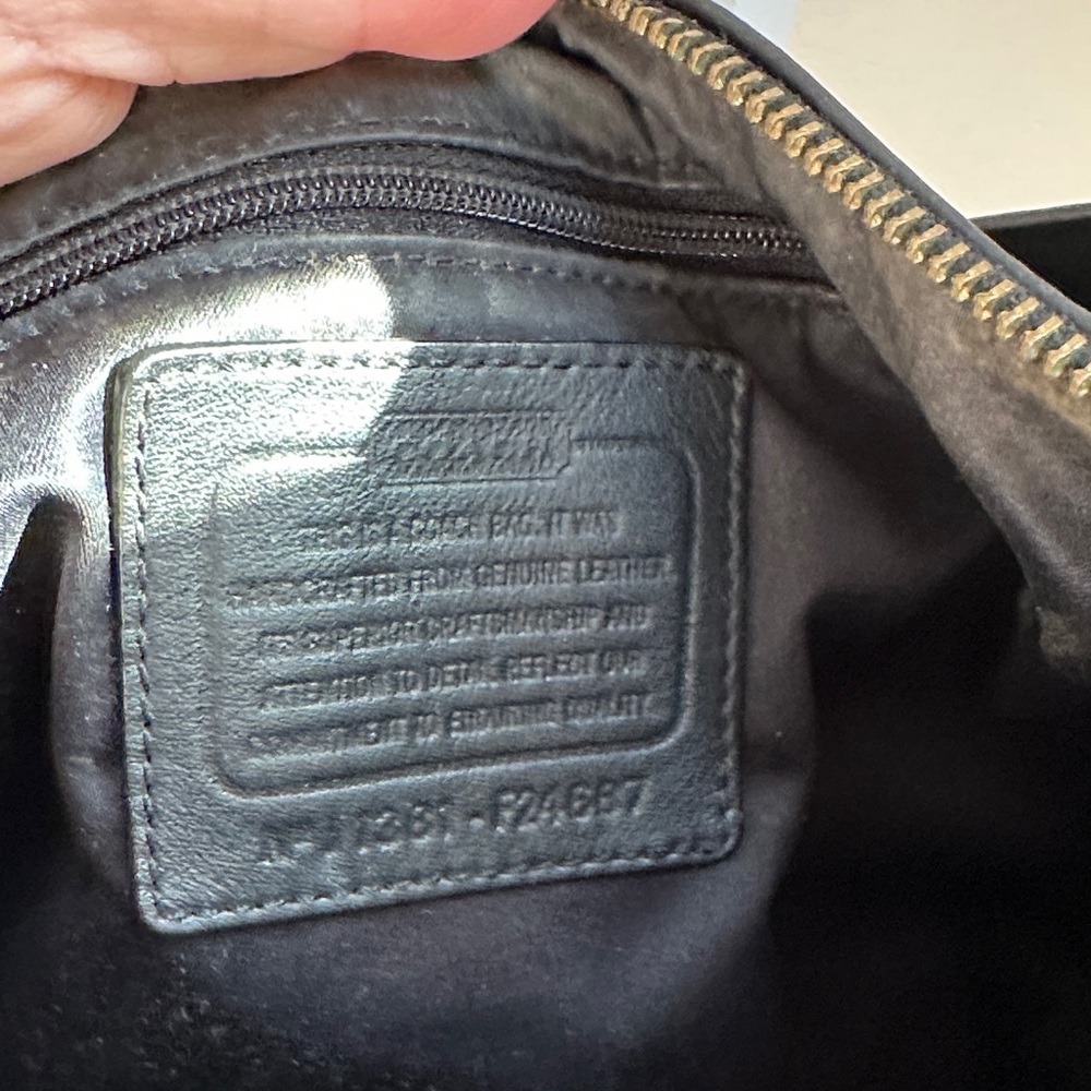 Coach Campbell Black Leather Shoulder Bag with Gold GUC - Picture 13 of 13
